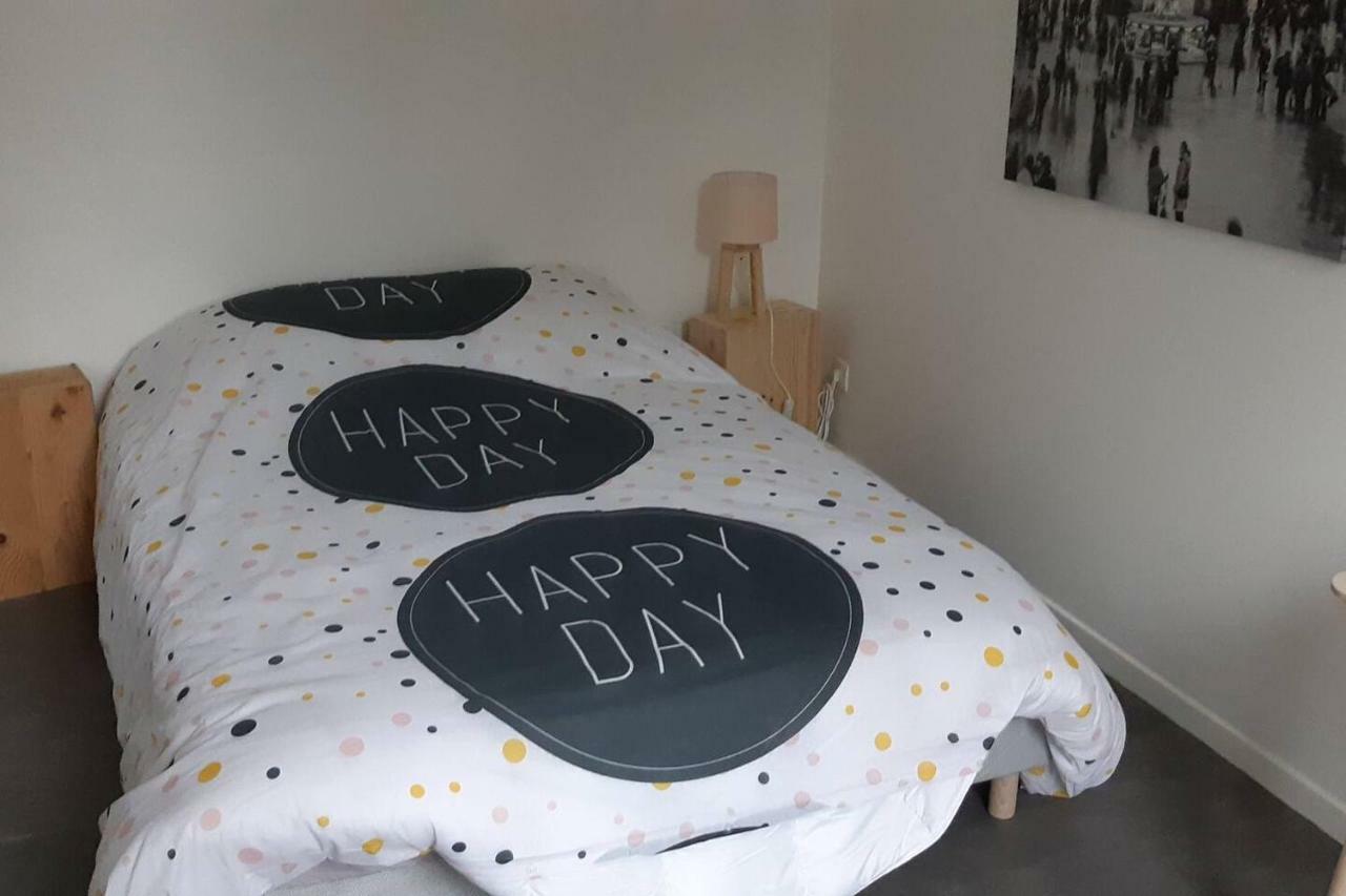 Elbeuf Etage 1 Sweet Home Netflix Wifi Bagian luar foto